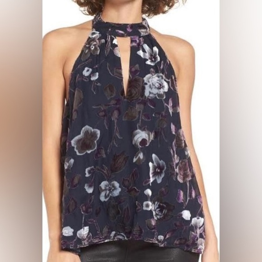 ASTR Revolve Velvet‎ Halter Top - Picture 7 of 7